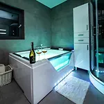 Hot Tub Jacuzzi Chillout * 科沃布热格